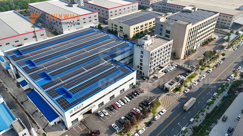 长沙上为向可持续发展迈进了一步：太阳能电池板目前可产生总能源消耗的 18%